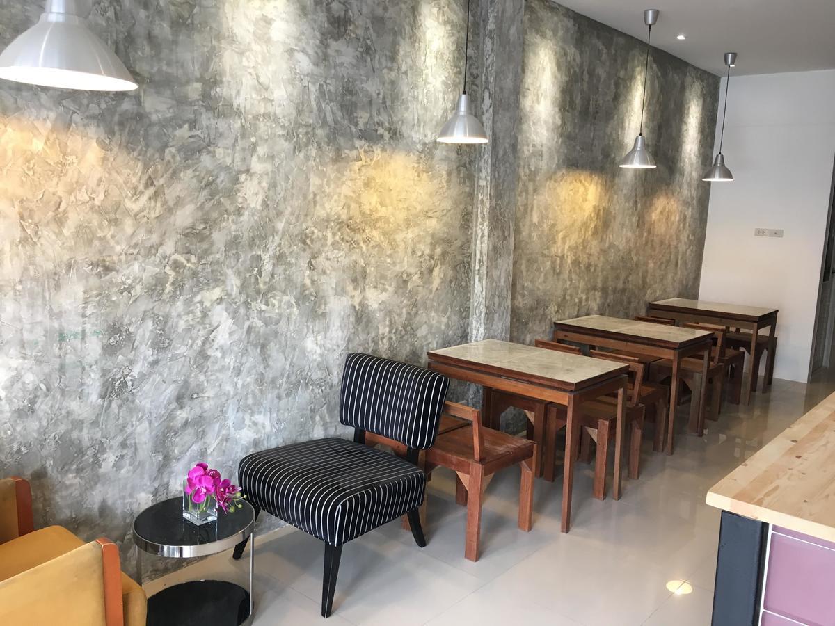 Ostello Siam Host Ratchada - Mrt Ladprao Bangkok Esterno foto